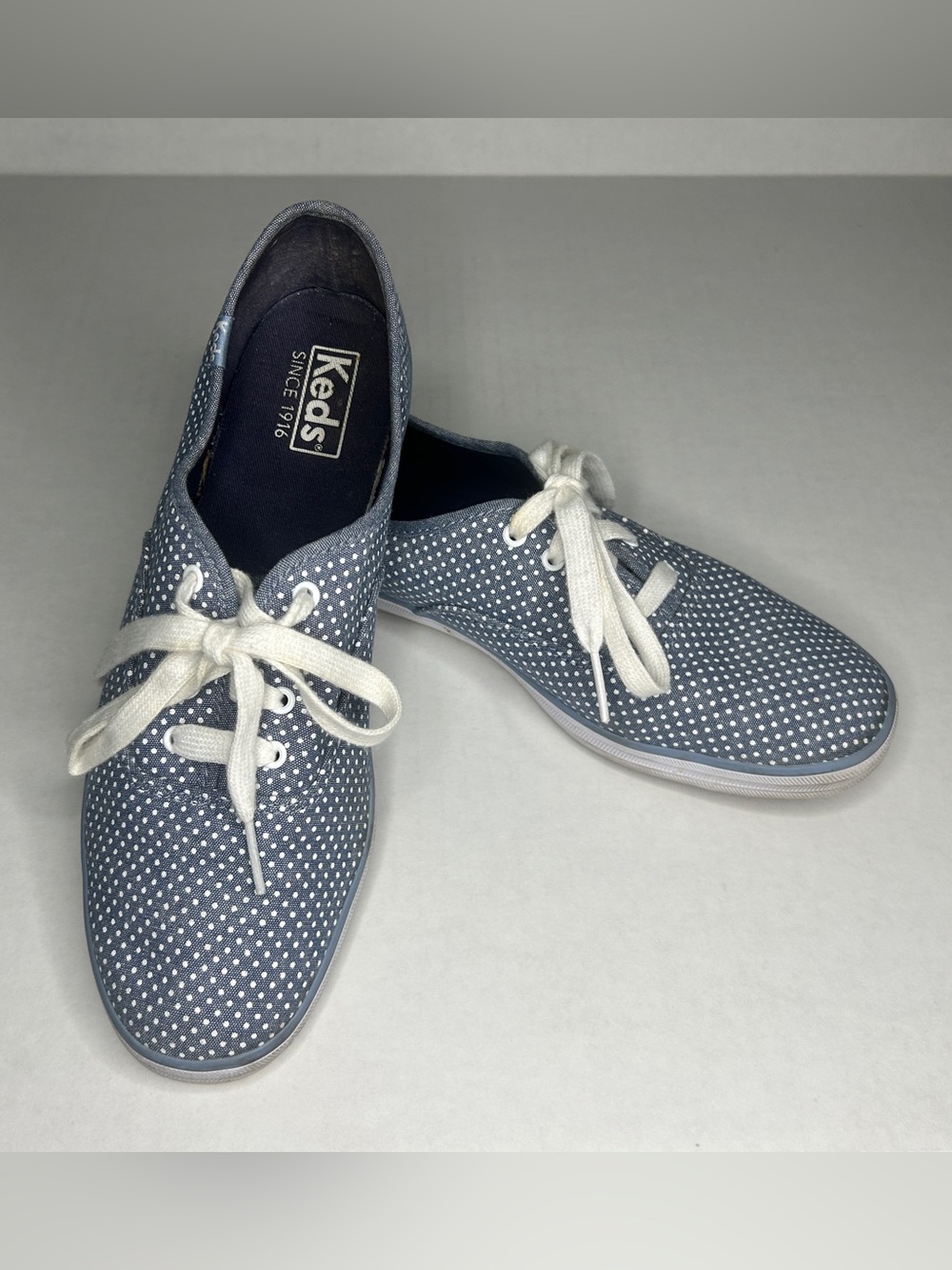 Keds Women's Size 8.5 Blue & White Polka Dot Canvas Sneakers